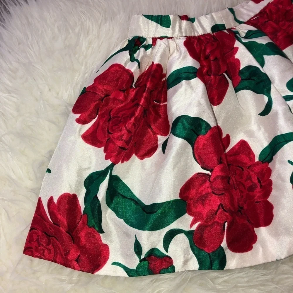 GYMBOREE White Red Flowers Print Party Skirt Sz 4